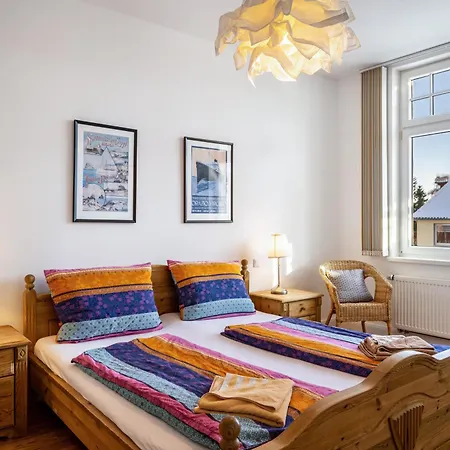 Haus Uebersee Samoa * Lübeck